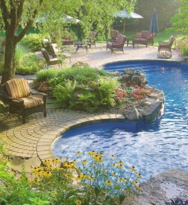 Nice-Outdoor-Pool-Area