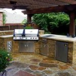 Outdoor Bar and Grill